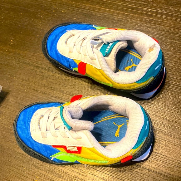 Puma colorful sneakers 8C (toddler) - Picture 1 of 5